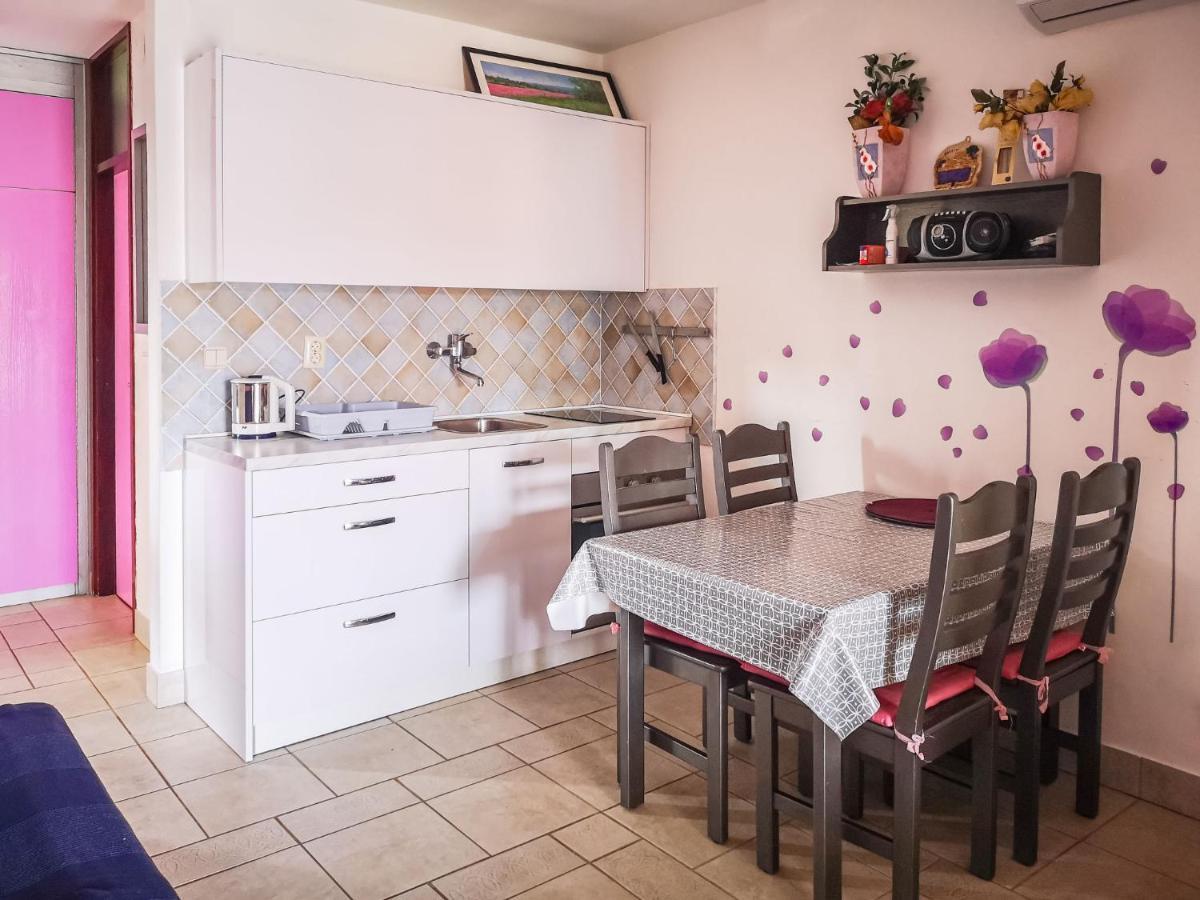 Apartment Cvjetko By Interhome Rakalj Eksteriør bilde
